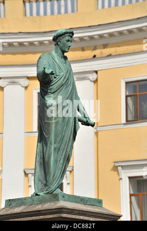 Statue du Duc de Richelieu comme un romain portant une toge par Immanuil de Risheleu, Odessa, Ukraine Banque D'Images