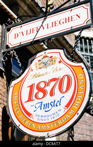 Enseigne à l'extérieur d'un pub publicité bière Amstel à Amsterdam Banque D'Images