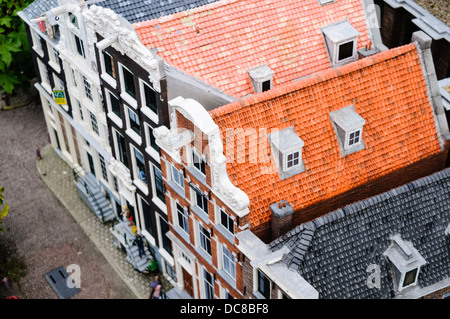 Regardant vers le bas sur les toits des maisons à Amsterdam, à Madurodam Parc Miniture Interactive, Pays-Bas Banque D'Images