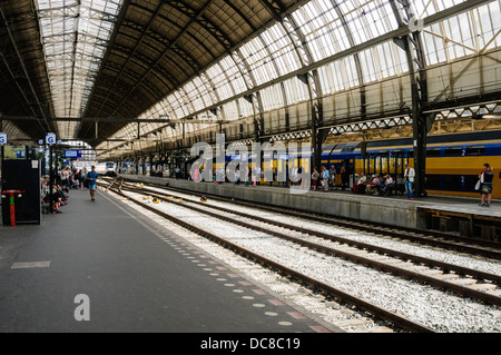 La gare centrale d'Amsterdam, Banque D'Images