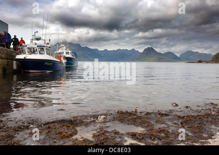 Vues de Knoydart de l'Armadale Ferry Pier et l'île de Skye, Écosse, Royaume-Uni Banque D'Images