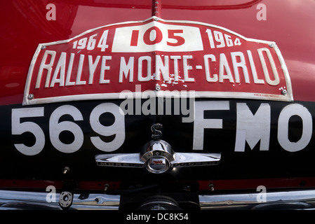 1964 Morris Mini cooper Monte Carlo rally automobile Rauno Aatonen / Navigateur tony Ambrose. Banque D'Images