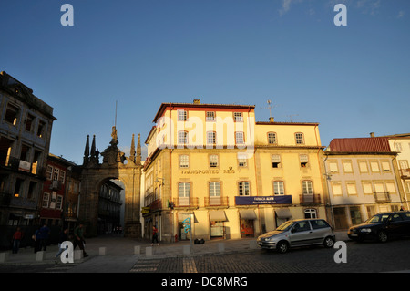 Braga, Portugal : Arco da Porta Nova Banque D'Images