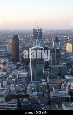 Vue du haut des gratte-ciel d'échardes - City of London Banque D'Images