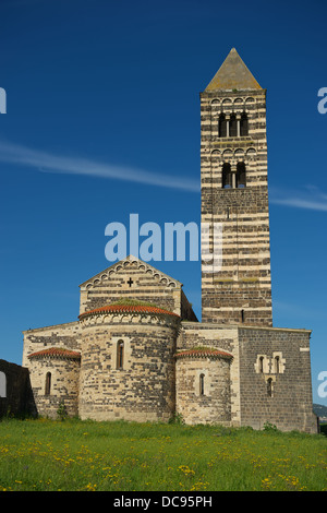 Basilique Santissima Trinità di Saccargia vu de l'extérieur Banque D'Images