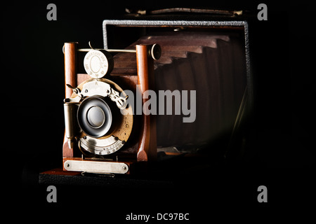 La caméra de vision antique avec soufflet en cuir Banque D'Images