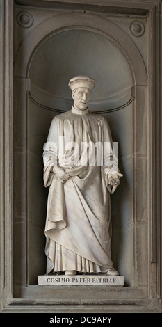 Cosme de Médicis (Cosme l'ancien), Piazzale statue Uffizi à Florence (Italie) Banque D'Images