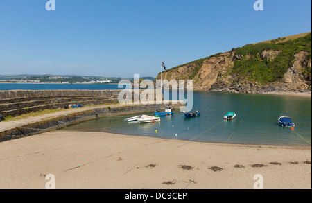 Polkerris Cornwall Angleterre près de St Austell et par sur une belle journée d'été Banque D'Images