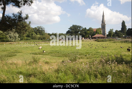 Mistley Place Park et église paroissiale Mistley Angleterre Essex Banque D'Images