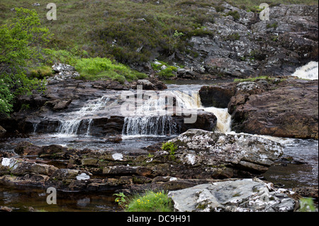 Chutes d'eau près de Fain Bridge Dundonnell Ecosse Banque D'Images