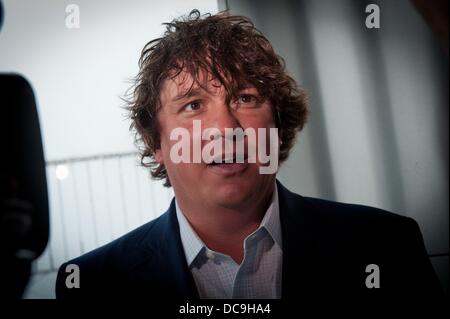 Manhattan, New York, USA. Août 13, 2013. JASON DUFNER, gagnant le Championnat PGA 2013 visites l'Empire State Building est l'observatoire du 86e étage pour célébrer sa victoire, mardi, 13 août, 2013. Credit : Bryan Smith/ZUMAPRESS.com/Alamy Live News Banque D'Images