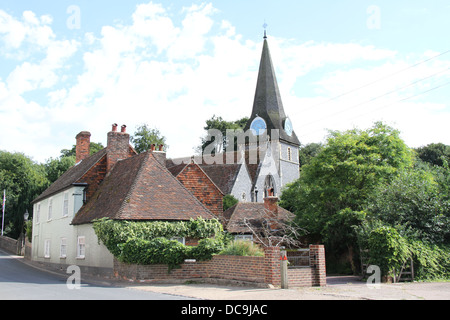 L'église Saint Pierre dans le village de pont, juste à l'extérieur de Canterbury dans le Kent, en Angleterre. Banque D'Images