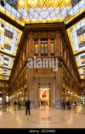 Galleria Alberto Sordi, anciennement Galleria Colonna, Via del Corso, Rome, Italie Banque D'Images