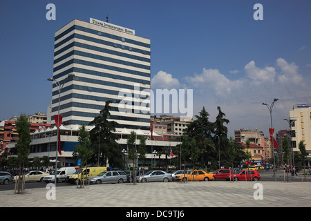 Tirana, Albanie, Tirana International Hotel à la place Skanderbeg Banque D'Images