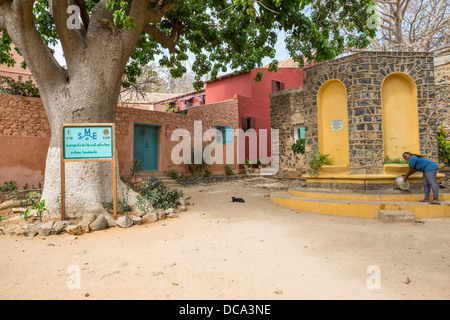 Lieu urbain Alexandre Diagne, Maire de Gorée 1996-2001, l'île de Gorée, au Sénégal. Banque D'Images