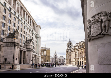 Avis de Horse Guards Ave. et le ministère de la Défense, Londres, Royaume-Uni Banque D'Images