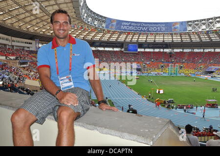 La République tchèque Roman Sebrle, ambassadeur de l'IAAF, pose au stade Luzhniki, durant les Championnats du monde d'athlétisme, Moscou, Russie, le 11 août 2013. (CTK Photo/Tibor Alfoldi) Banque D'Images