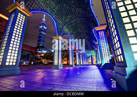 Paysage urbain de nuit à Taipei, Taiwan. Banque D'Images