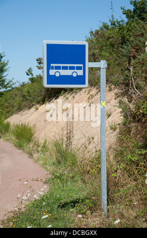 Panneau d'arrêt de bus français Banque D'Images