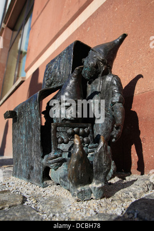 Petite rue de bronze nains, Wroclaw, la Basse Silésie, Pologne, Europe Banque D'Images