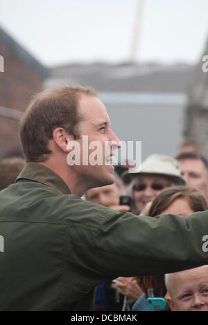 L''Anglesey, au Pays de Galles, Royaume-Uni. 14Th Aug 2013. Le Prince William à la rencontre du public au salon de l'Agriculture d'Anglesey dans le Nord du Pays de Galles, UK © Gari Banque D'Images