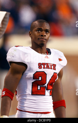 North Carolina State Wolfpack running back James Washington (24) à l'écart contre le Virginia Cavaliers pendant les quatre Banque D'Images