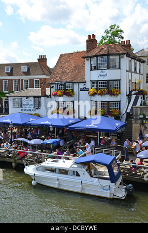 18th Century The Angel on the Bridge Pub, Hart Street, Henley-on-Thames, Oxfordshire, Angleterre, Royaume-Uni Banque D'Images