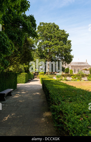 Dartington, Devon, Angleterre. Le 15 juillet 2013. Dartington Hall. Une partie de la salle et ses 25 hectares. Banque D'Images