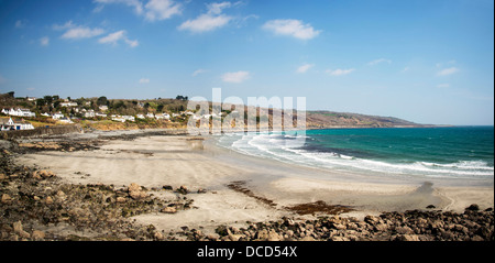 Paysage panoramique de plage à marée basse Coverack Banque D'Images