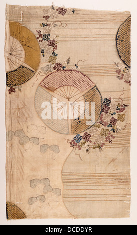 Fragment Kosode avec ventilateur cocardes, la floraison des vignes, et le gingembre sauvage quitte M.39.2.304 (1 de 2) Banque D'Images