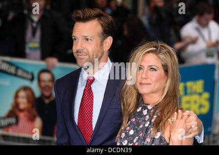 Jason Sudeikis Jennifer Aniston et assister à la première européenne de "Nous sommes les Miller' à l'odéon West End le 14 août 2013 Banque D'Images