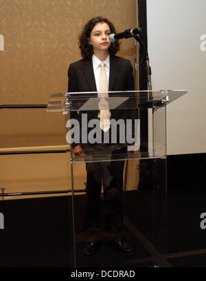 Max Burkholder 2011 Media Access Awards tenue à l'hôtel Beverly Hilton à Beverly Hills, Californie - 06.10.11 Banque D'Images