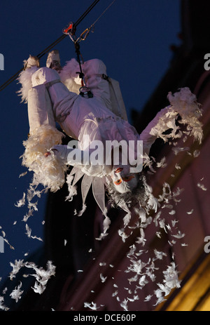 Les studios de cirque présenté il UK premiere de la place des anges dans Piccadilly Circus, Londres Banque D'Images