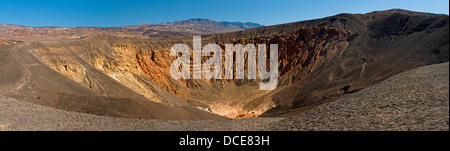 Panorama du cratère Ubehebe, Death Valley National Park, Californie Banque D'Images