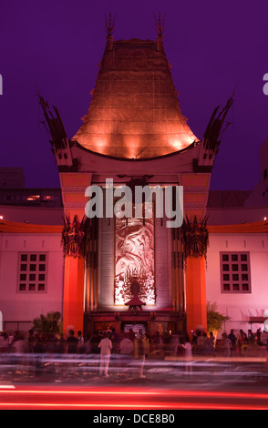 Théâtre chinois de Grauman (©MAYER & Holler 1927 / BEHR NAVIGATEURS 2000) WALK OF FAME DE HOLLYWOOD BOULEVARD LOS ANGELES CALIFORNIA USA Banque D'Images