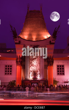 Théâtre chinois de Grauman (©MAYER & Holler 1927 / BEHR NAVIGATEURS 2000) WALK OF FAME DE HOLLYWOOD BOULEVARD LOS ANGELES CALIFORNIA USA Banque D'Images