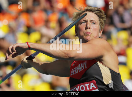 Moscou, Russie. Août 16, 2013. Christina Obergfoell d'Allemagne participe à la qualification du javelot à la 14e es Championnats du monde d'athlétisme au stade Luzhniki de Moscou, Russie, 16 août 2013. Photo : Michael Kappeler/dpa/Alamy Live News Banque D'Images