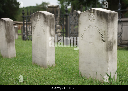 CSA Etats confédérés d'Amérique soldat inconnu situé à tombstone de Springwood Cemetery à Greenville, Caroline du Sud Banque D'Images