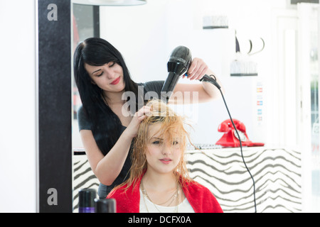 Salon de coiffure au Royaume-Uni Banque D'Images