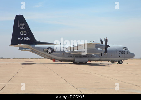 Un KC-130J Hercules au Marine Corps Air Station Miramar, Californie. Banque D'Images