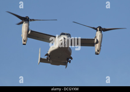 Une MV-22B Osprey se prépare pour l'atterrissage, Marine Corps Air Station Yuma, Arizona. Banque D'Images