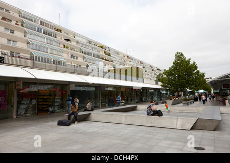 Le Brunswick Centre quartier résidentiel et commerçant London England UK Banque D'Images