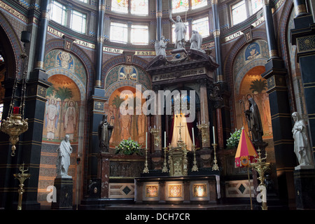 St Nicholas Church (néerlandais : Sint Nicolaaskerk) autel à Amsterdam, Hollande, Pays-Bas. Banque D'Images