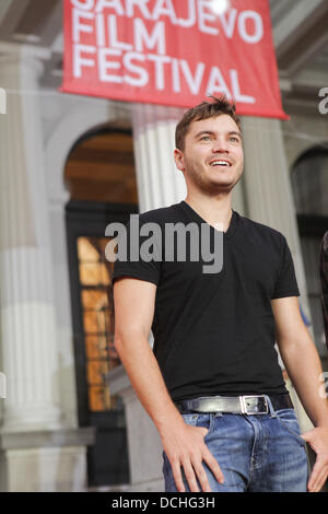 Sarajevo, Bosnie-et-Herzégovine, le 18 août, 2013. L'acteur Emile Hirsch sur le tapis rouge du 19e Festival du Film de Sarajevo. © Jasmin Brutus/Alamy Live News Banque D'Images