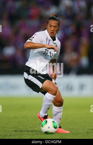 Kazuki Hara (Sanga), le 18 août 2013 - Football : Football /2013 J.LEAGUE Division 2 entre Yokohama Kyoto Sanga F.C. FC 1-0 au Stade de Football de la NHK Spring Mitsuzawa, Kanagawa, Japon. © YUTAKA/AFLO SPORT/Alamy Live News Banque D'Images