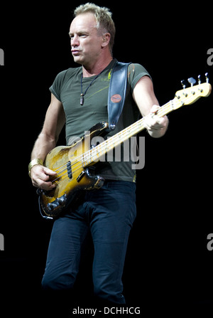 Bassiste et chanteur Sting (Gordon Sumner) de la police effectue à Charlottesville, VA le 6 novembre 2007. Banque D'Images