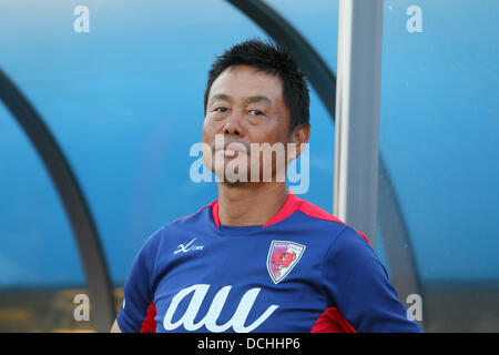 Kanagawa, Japon.. Août 18, 2013. Oki Takeshi (Sanga), le 18 août 2013 - Football : Football /2013 J.LEAGUE Division 2 entre Yokohama Kyoto Sanga F.C. FC 1-0 au Stade de Football de la NHK Spring Mitsuzawa, Kanagawa, Japon. (Photo de YUTAKA/AFLO SPORT) © Aflo Co.,Ltd/Alamy Live News Banque D'Images