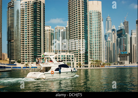 Les immeubles de grande hauteur dans la Marina de Dubaï, le 16 novembre 2012, DUBAÏ, ÉMIRATS ARABES UNIS. Dans la ville de canal artificiel d'une longueur de 3 kilomètres Banque D'Images