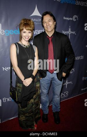 Los Angeles, CA. Août 18, 2013. Eden avril, Richard Hatch à arrivés pour la 1re Conférence annuelle de remise des prix, le Avalon Geekie dans Hollywood, Los Angeles, CA, 18 août 2013. © Michael Germana/Everett Collection/Alamy Live News Banque D'Images