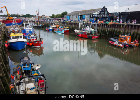 Whitstable Harbor bateau-pilote de la flotte de pêche à Thames Barge Banque D'Images